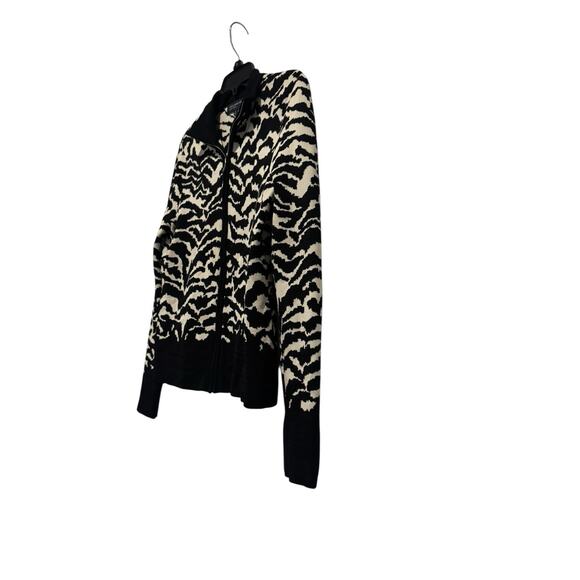 Women’s Jones New York Black & White Zebra Print Zippered Cardigan: Size M - Picture 4 of 11